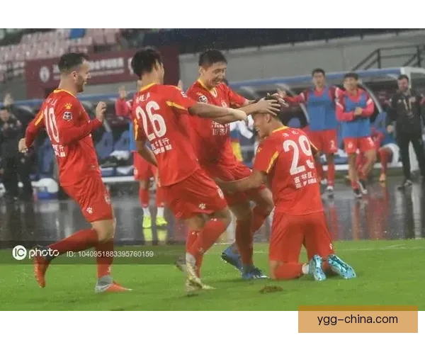 亚泰vs昆山直播焦点对决解析赛前看点与实时战况追踪全程深度解读